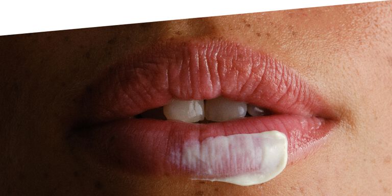 Pourquoi les lèvres ne sont plus seulement une affaire de maquillage